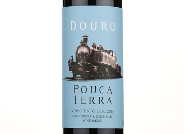 Pouca Terra,2019